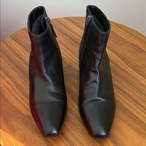 Aquatalia Black Leather Ankle Boots